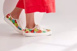 Women's Triple Kick Tropical Embroidery Sneaker<Keds Online